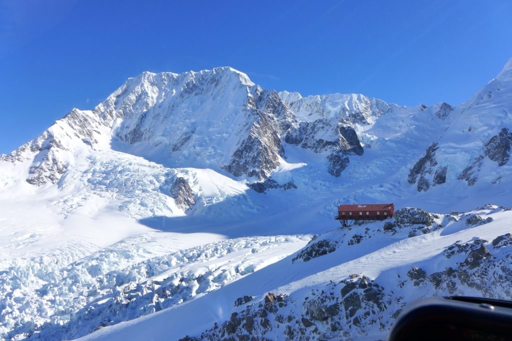 Plateau Hut and Aoraki Mt Cook